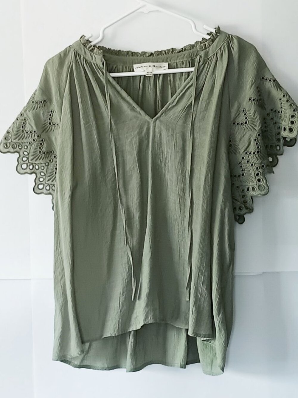 CHELSEA & THEODORE Deep Sage Green Lace Blouse Size M